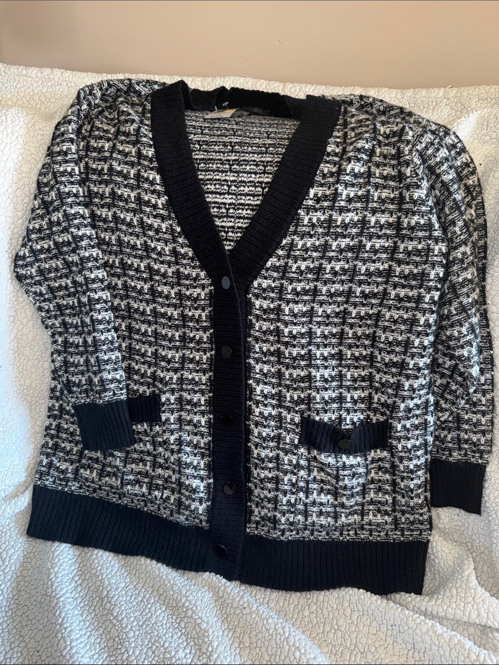 torrid Black & White Textured Houndstooth Cardigan